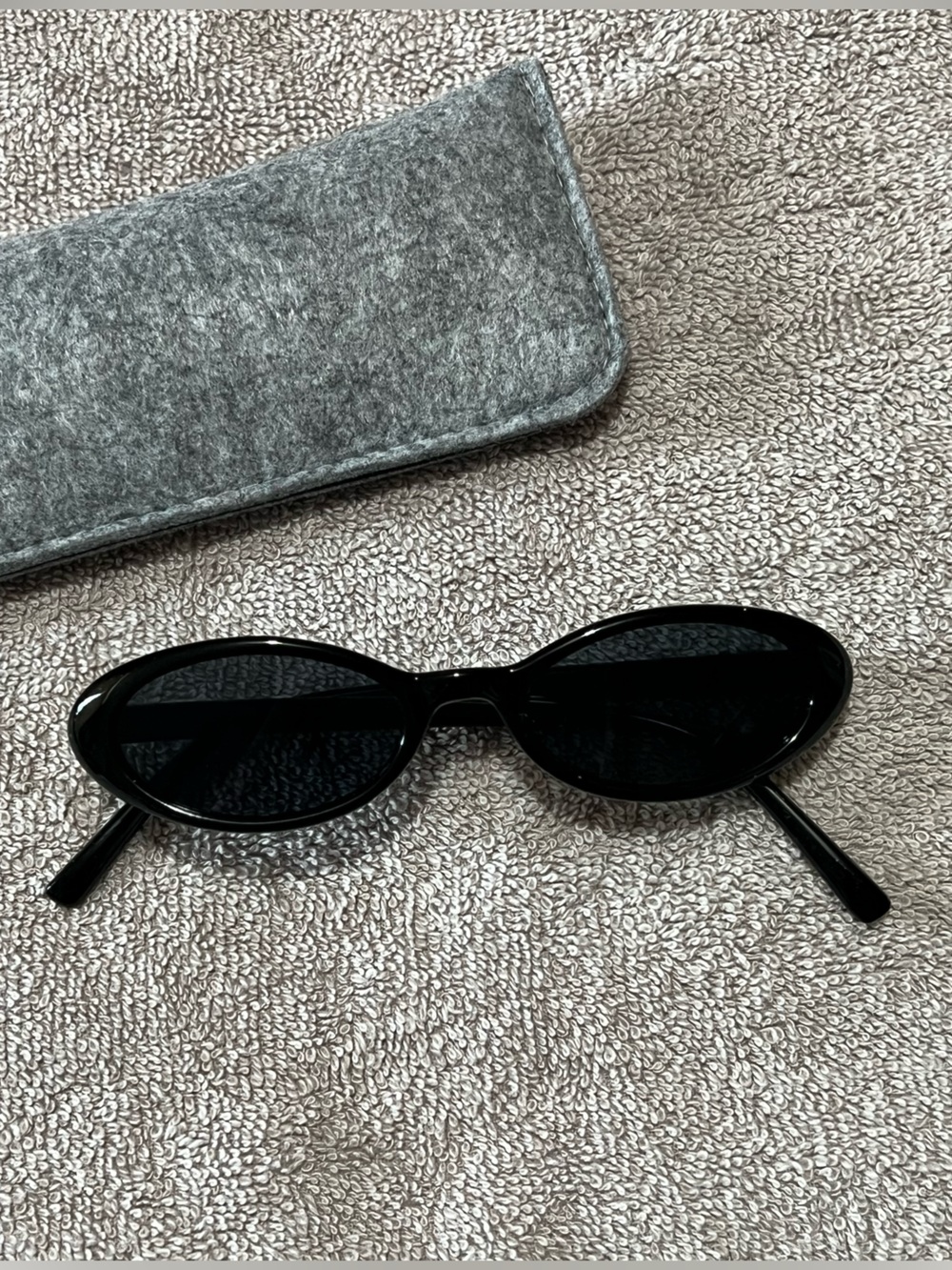 Classic Black Oval Sunglasses for Women